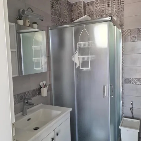 La Casa Di Elsa - Self Catered Apartment *